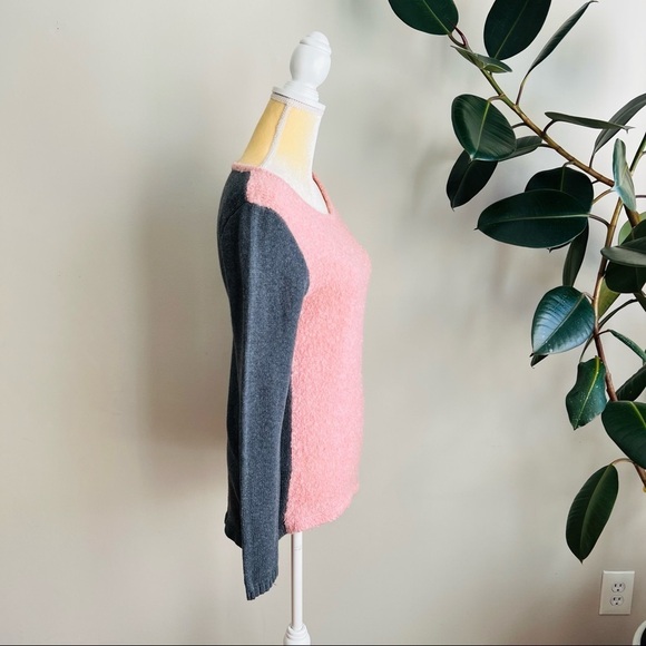 Sundance asymmetrical hem sweater - Picture 2 of 4